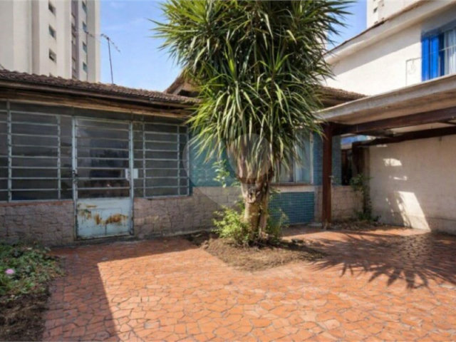 Casa Térrea à venda com 3 quartos em Vila Guarani, São Paulo, SP