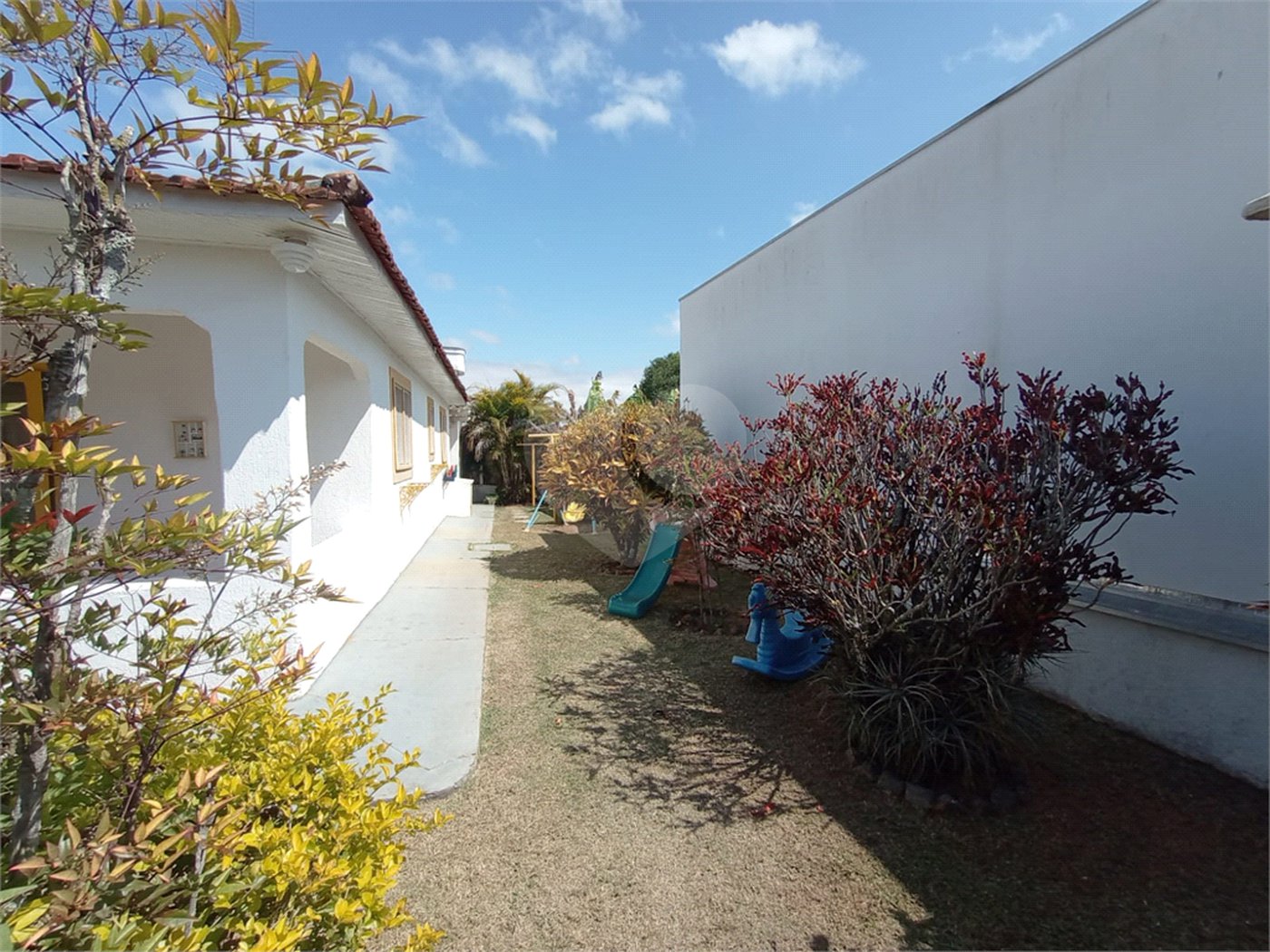 Casa à venda com 2 quartos em Vila Messias, Alambari, SP