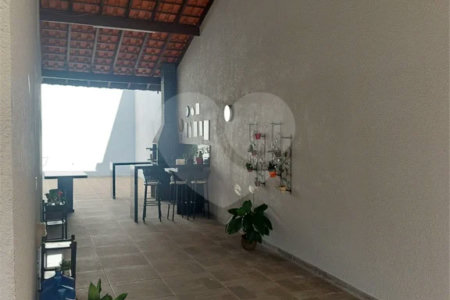 Casa à venda com 4 quartos, sendo 1 suíte, em Minas de Inhandjara, Itupeva, SP