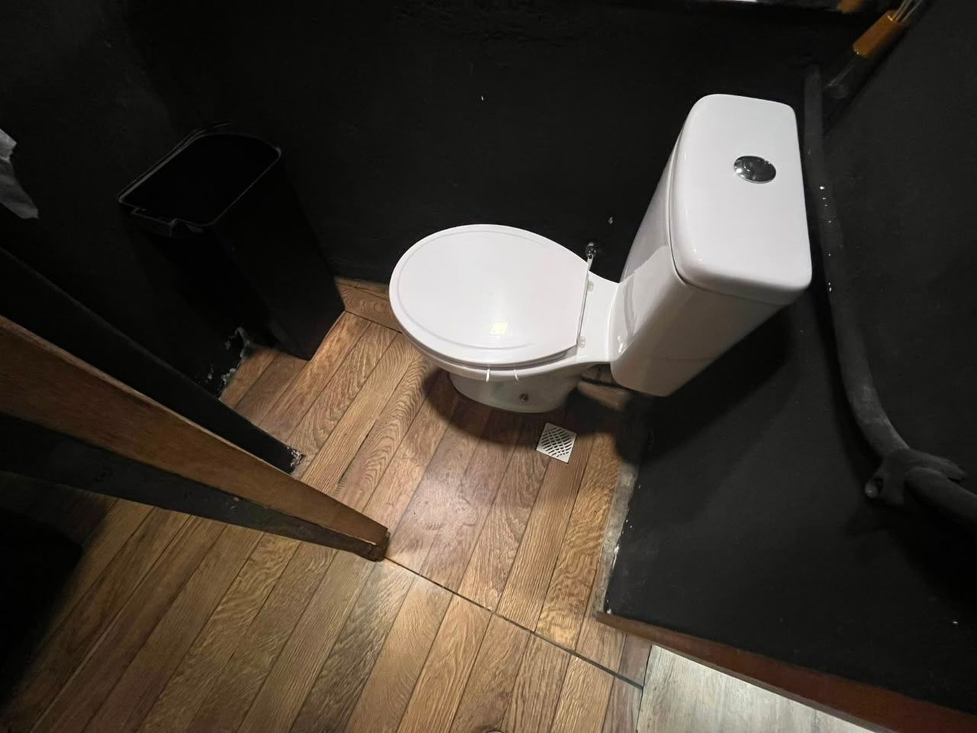 Ponto comercial à venda por R$ 350.000 - Barra Funda - Guarujá/SP