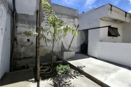 Casa à venda com 6 quartos, sendo 1 suíte,  em Vila Vitória, Mogi das Cruzes, SP