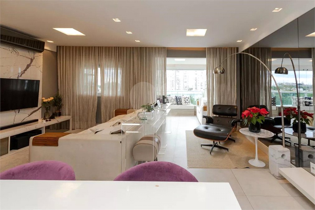 Apartamento à venda ou para alugar com 2 suítes em Santo Amaro, São Paulo, SP
