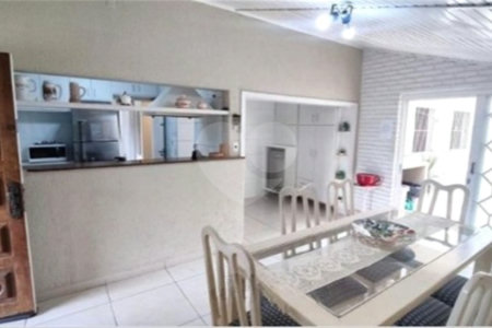 Casa à venda ou para alugar com 4 quartos, sendo 1 suíte, em Jardim Messina, Jundiaí, SP