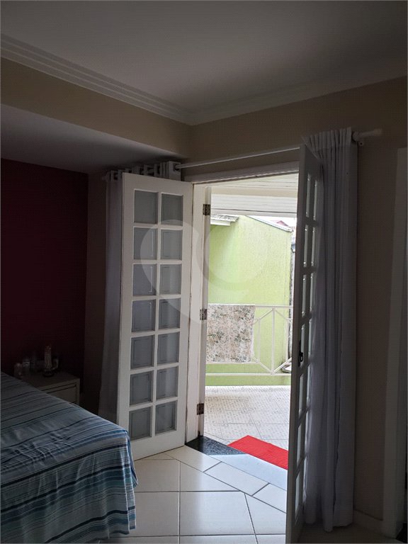 Casa à venda com 6 quartos, sendo 3 suítes, em Alto Ipiranga, Mogi das Cruzes, SP
