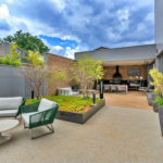Apartamento à venda com 4 quartos, sendo 2 suítes,  em Jardim das Acácias, São Paulo, SP