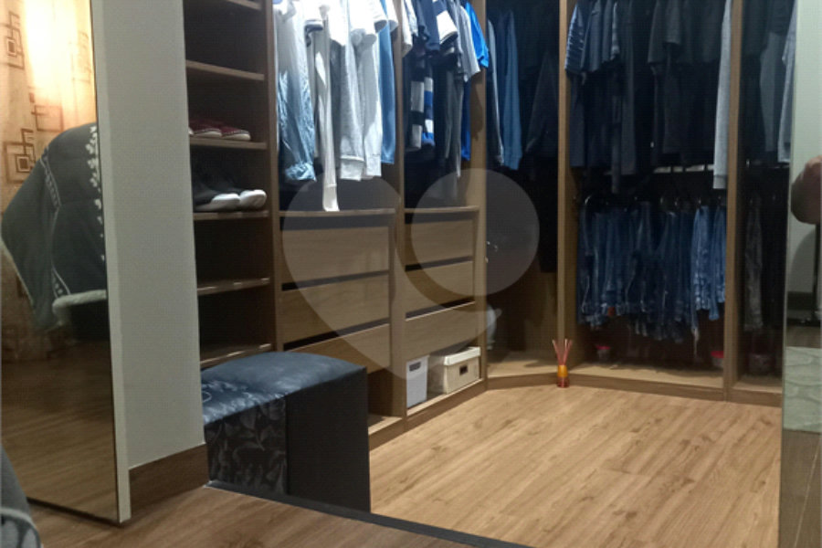 Sobrado à venda com 3 quartos, sendo 1 suíte,  em Tremembé, São Paulo, SP