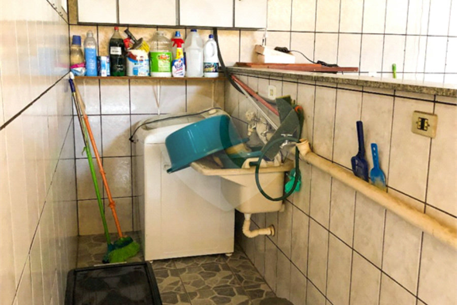 Sobrado à venda com 5 quartos, sendo 1 suíte, em Parque Edu Chaves, São Paulo, SP