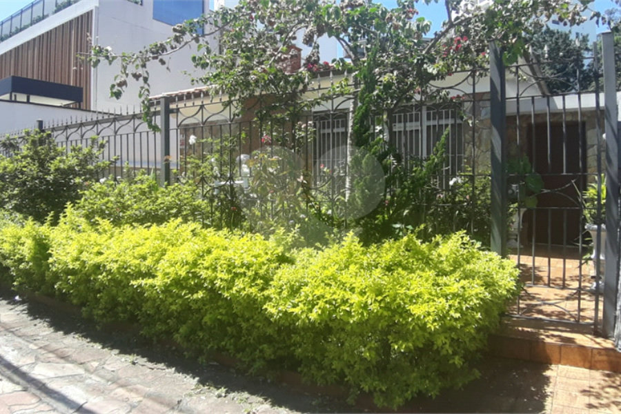 Casa Térrea à venda com 3 quartos, sendo 1 suíte, em Jardim São Bento, São Paulo, SP
