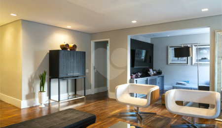 Apartamento à venda com 3 quartos, sendo 1 suíte,  em Jardim Marajoara, São Paulo, SP
