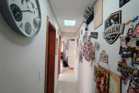 Casa à venda com 2 quartos, sendo 1 suíte, em Vila Vianelo, Jundiaí, SP
