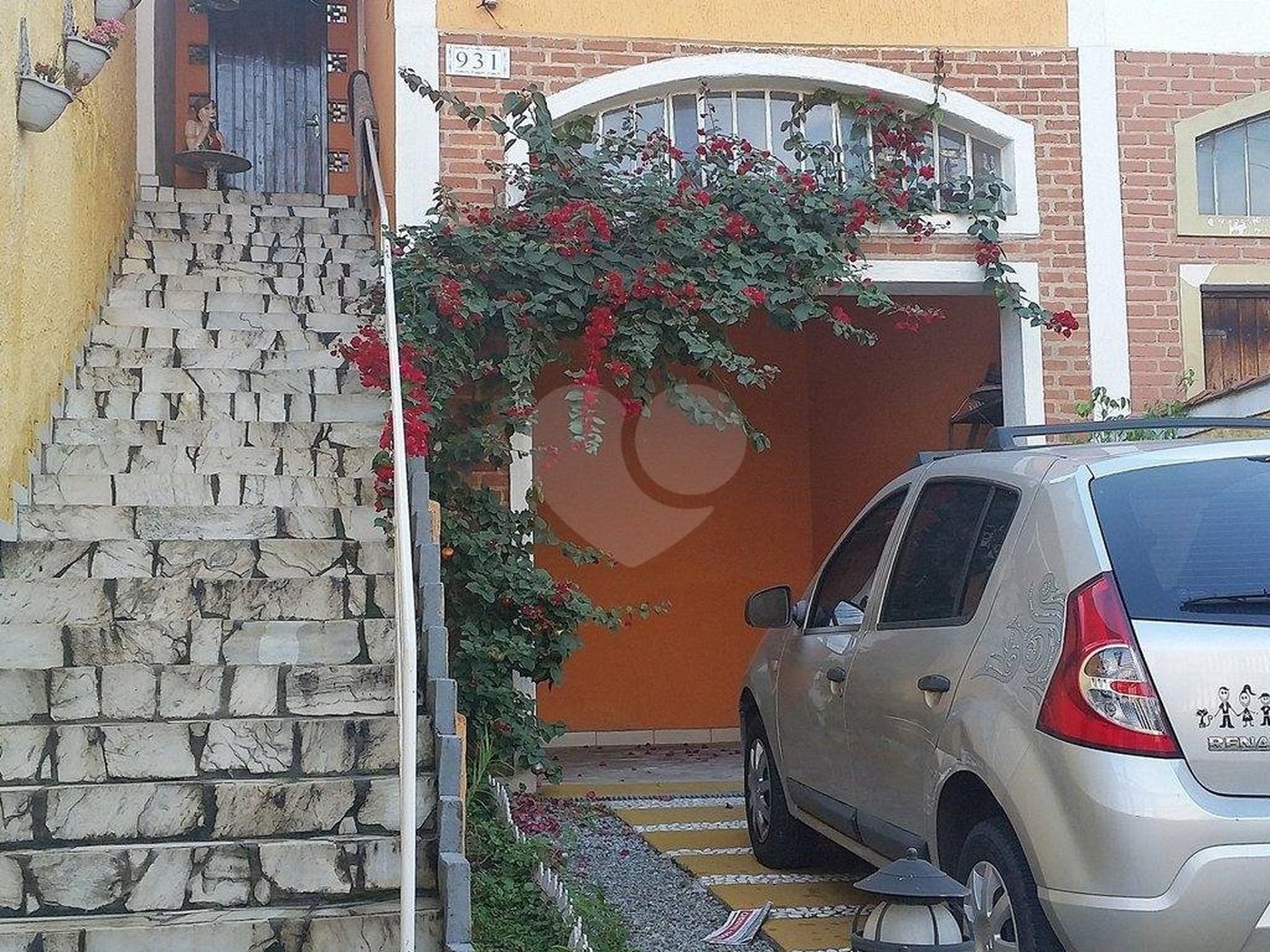 Sobrado à venda com 3 quartos, sendo 1 suíte,  em Tremembé, São Paulo, SP
