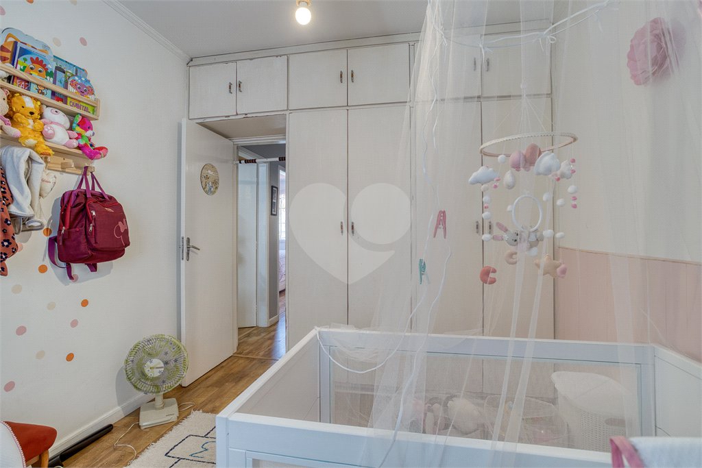 Sobrado à venda com 4 quartos, sendo 1 suíte, em Chácara Flora, São Paulo, SP