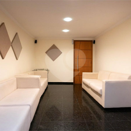 Sobrado à venda com 5 quartos, sendo 1 suíte, em Jardim Marisa, São Paulo, SP