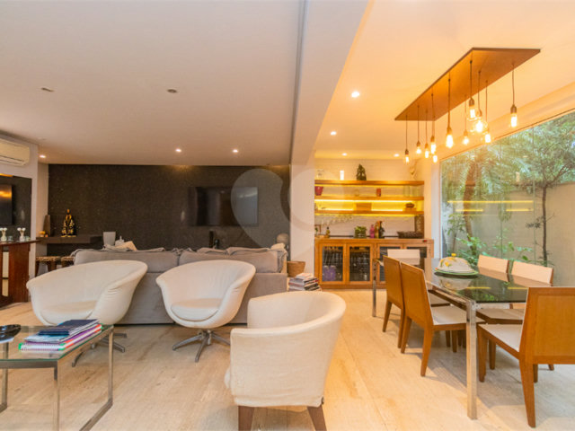 Apartamento à venda com 2 suítes em Alto da Boa Vista, São Paulo, SP