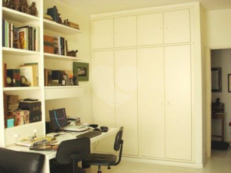 Apartamento à venda com 4 quartos, sendo 1 suíte, em Jardim Paulista, São Paulo, SP