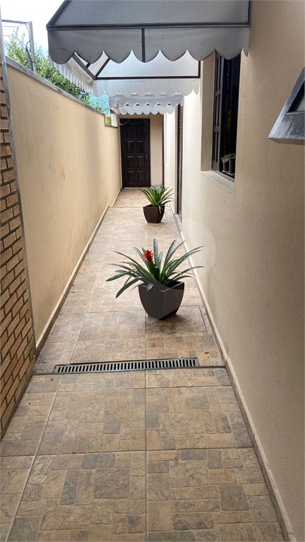 Sobrado à venda com 3 quartos, sendo 1 suíte,  em Vila Suissa, Mogi das Cruzes, SP