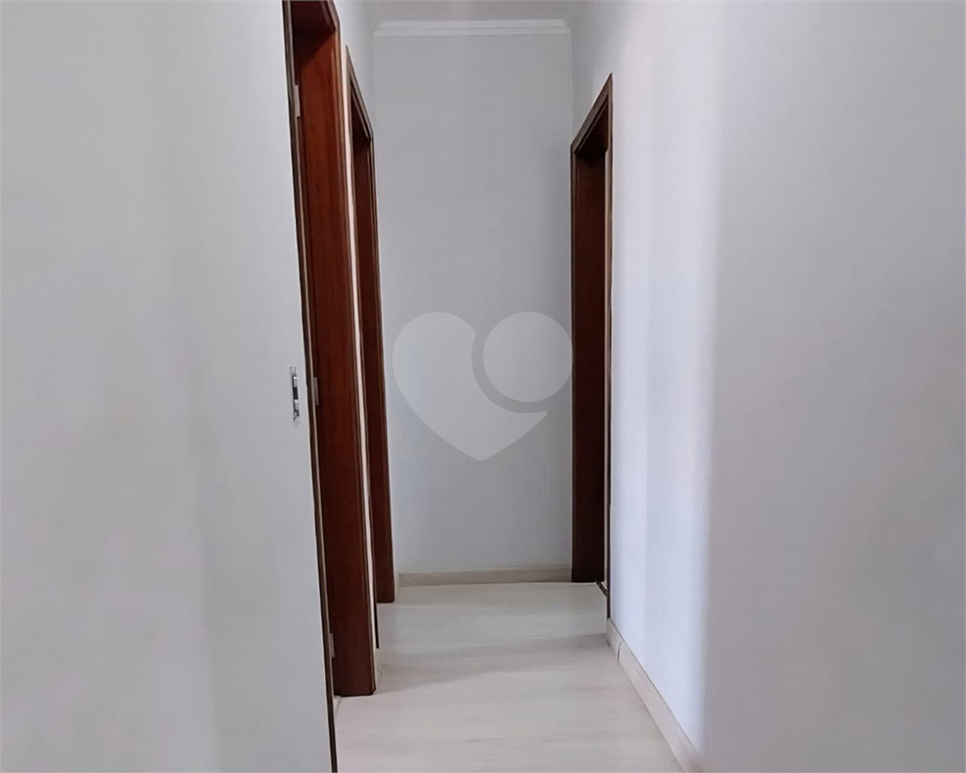 Casa à venda com 4 quartos, sendo 2 suítes, em Parque Atenas do Sul, Itapetininga, SP