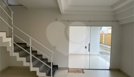 Casa à venda com 3 suítes no condomínio Vítor Alves 2400, Rio de Janeiro - RJ