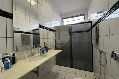 Casa à venda com 3 quartos, sendo 1 suíte, em Jardim São Luiz, Ribeirão Preto, SP