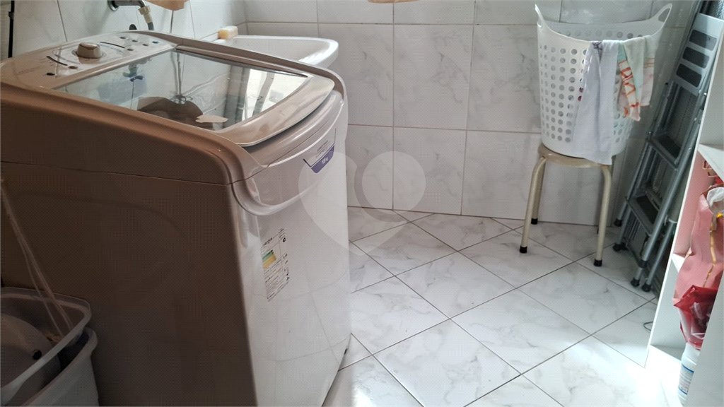 Apartamento a venda na Aclimação com 4 dormitórios e 2 vagas.