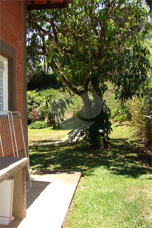 Casa à venda com 3 quartos, sendo 1 suíte, no condomínio Estância Marambaia, Vinhedo - SP