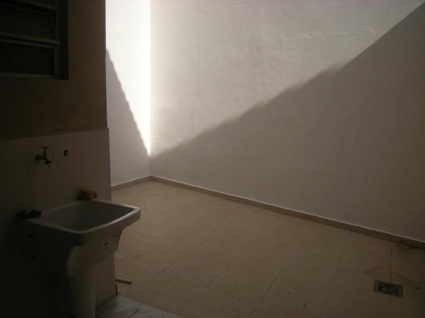 Casa à venda com 2 suítes em Jardim Odete, São Paulo, SP