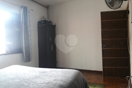 Casa à venda com 3 quartos em Vila Flávio, Mogi das Cruzes, SP