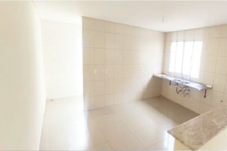 Sobrado à venda com 3 quartos, sendo 1 suíte, em Cidade São Francisco, São Paulo, SP