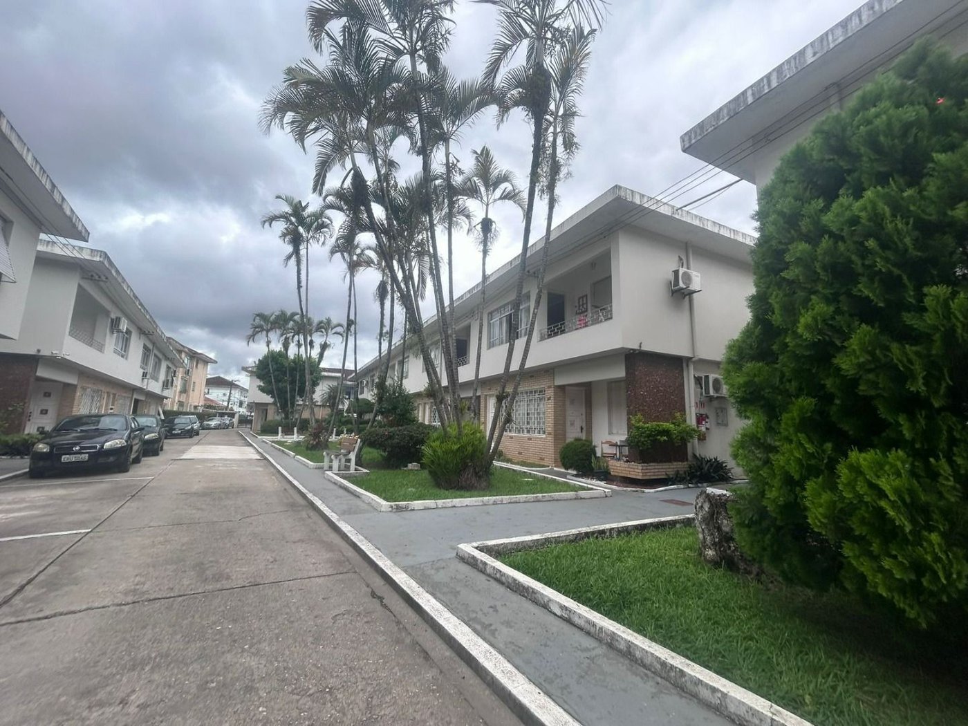 Casa com 2 dormitórios para alugar, 120 m² por R$ 5.000,00/mês - Encruzilhada - Santos/SP