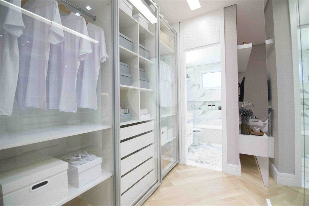 Apartamento à venda com 3 suítes em Morumbi, São Paulo, SP