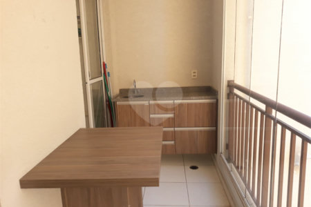 Apartamento à venda ou para alugar com 2 quartos, sendo 1 suíte, em Jardim Carambeí, São Roque, SP