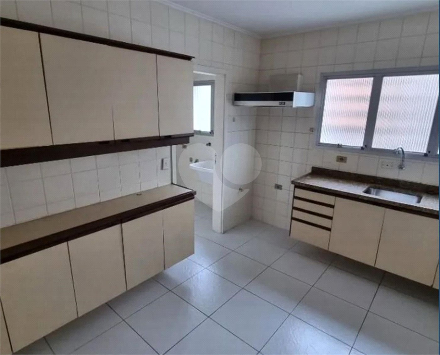 Apartamento à venda com 3 quartos em Pitangueiras, Guarujá, SP