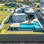 Casa à venda com 4 suítes no condomínio Residencial dos Lagos, Itupeva - SP