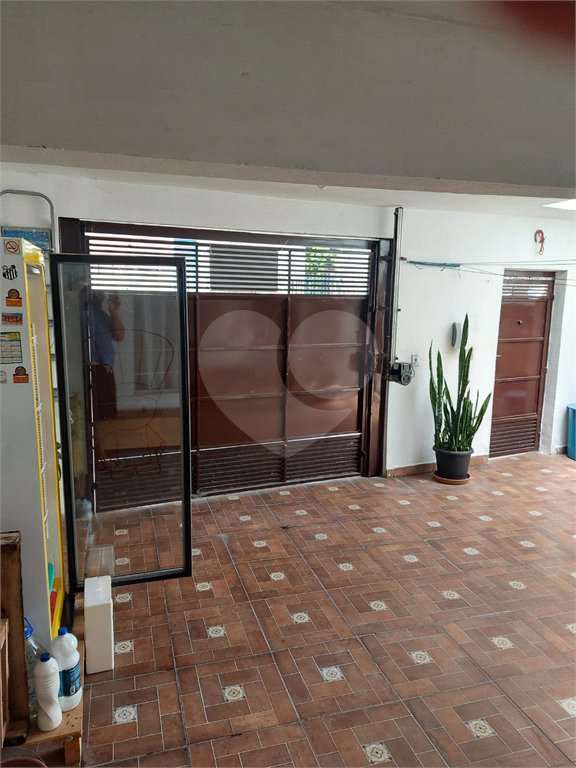 Casa à venda com 4 quartos, sendo 1 suíte, em Vila Pirajussara, São Paulo, SP