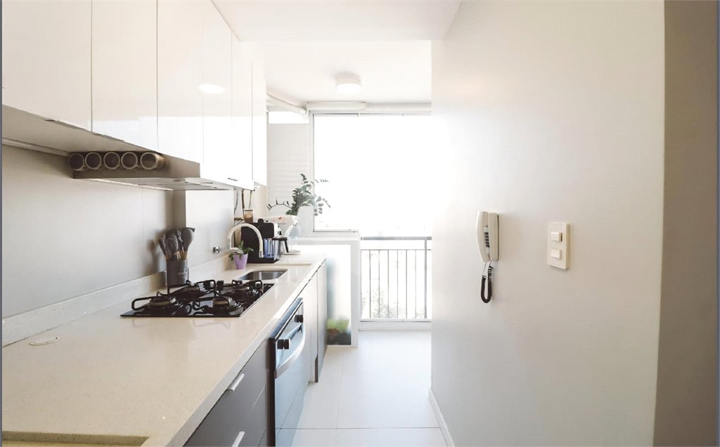 Apartamento à venda com 2 quartos em Chora Menino, São Paulo, SP