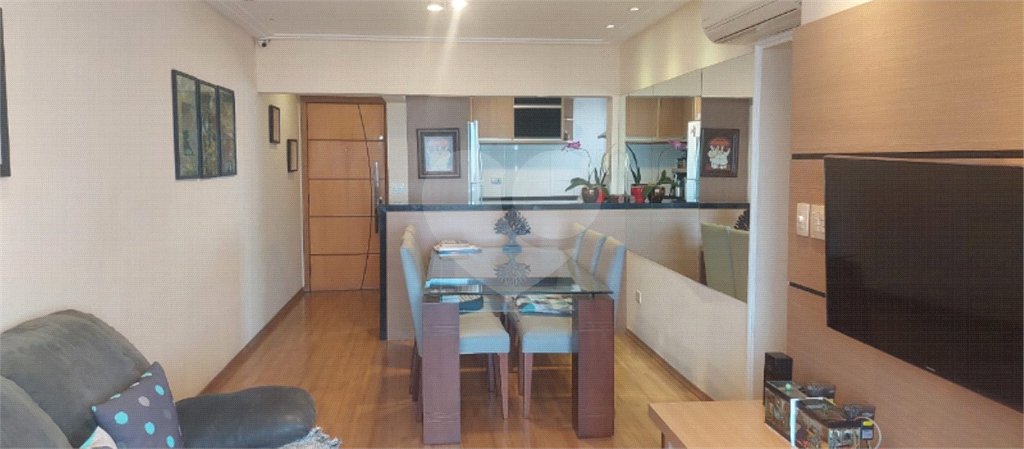 Apartamento à venda com 3 quartos, sendo 1 suíte, em Vila Guilherme, São Paulo, SP