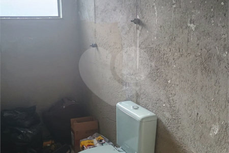 Casa à venda com 2 quartos, sendo 1 suíte, em Jardim Casa Branca, Suzano, SP