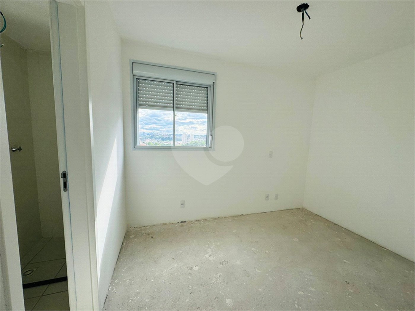 Apartamento à venda com 2 quartos, sendo 1 suíte, em Vila Galvão, Guarulhos, SP
