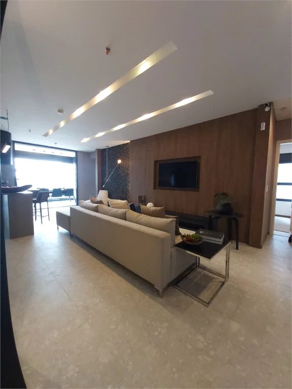 Apartamento à venda com 3 suítes em Jardim das Acácias, São Paulo, SP