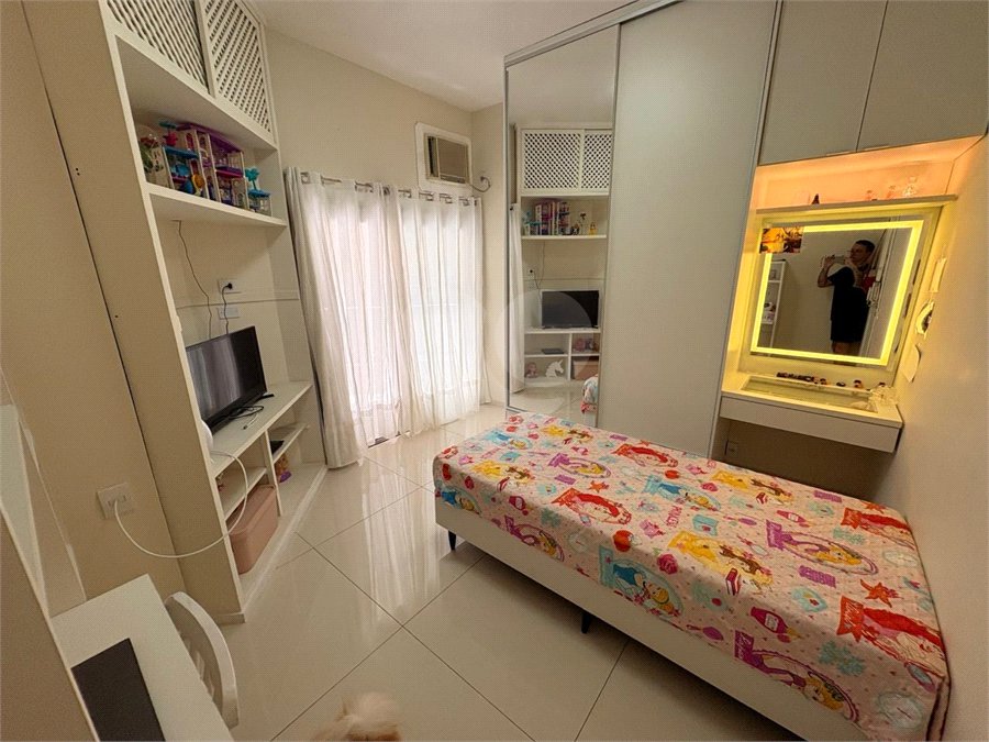 Apartamento à venda com 3 quartos, sendo 1 suíte,  em Lagoa, Rio de Janeiro, RJ