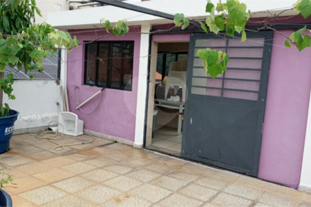 Casa à venda com 4 quartos, sendo 1 suíte, em Vila Paulicéia, São Paulo, SP