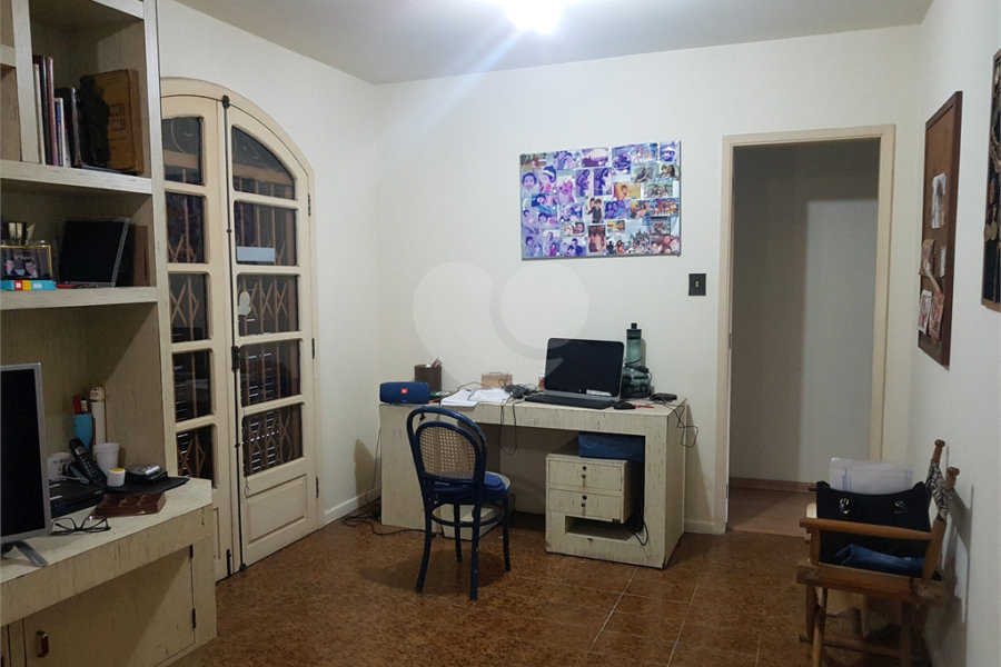 Sobrado à venda com 3 quartos, sendo 1 suíte, em Tremembé, São Paulo, SP