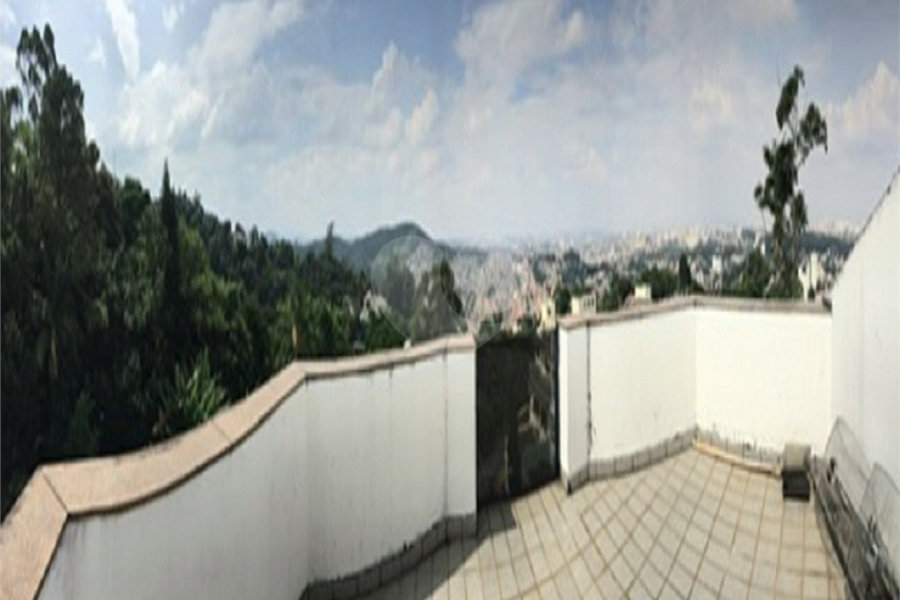 Sobrado à venda com 5 quartos, sendo 2 suítes,  em Tremembé, São Paulo, SP
