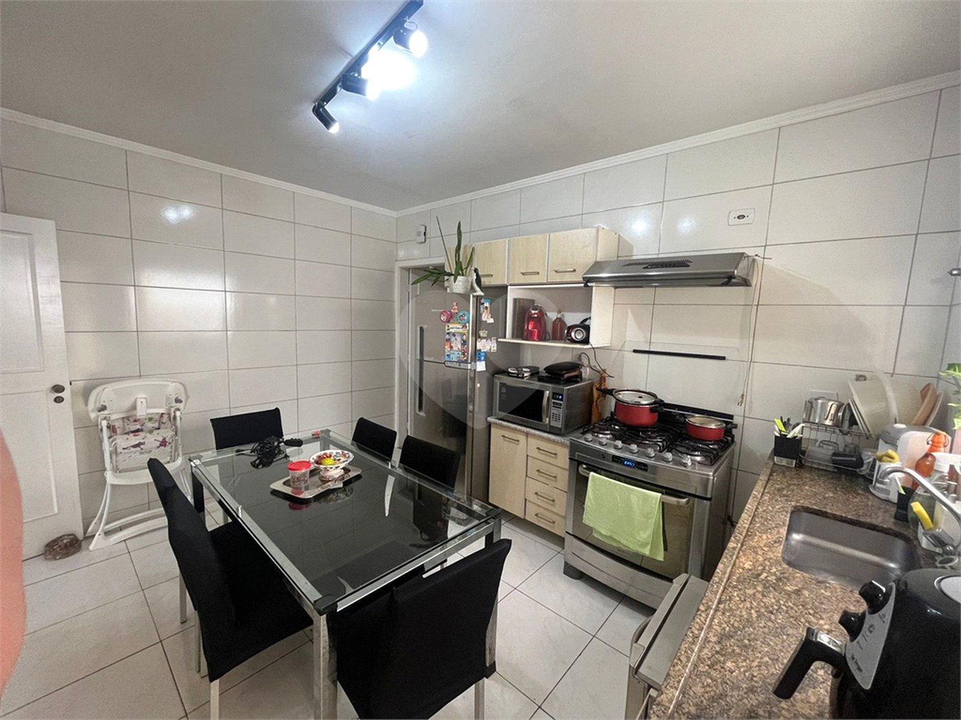 Casa à venda com 4 quartos, sendo 1 suíte, em Horto, São Paulo, SP