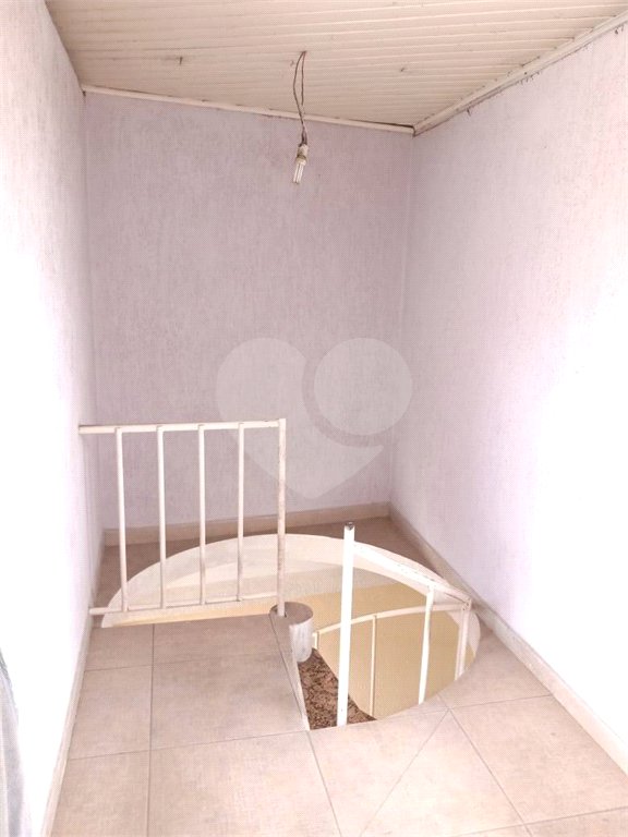 Sobrado à venda com 3 quartos, sendo 2 suítes, em Vila Rea, Poá, SP