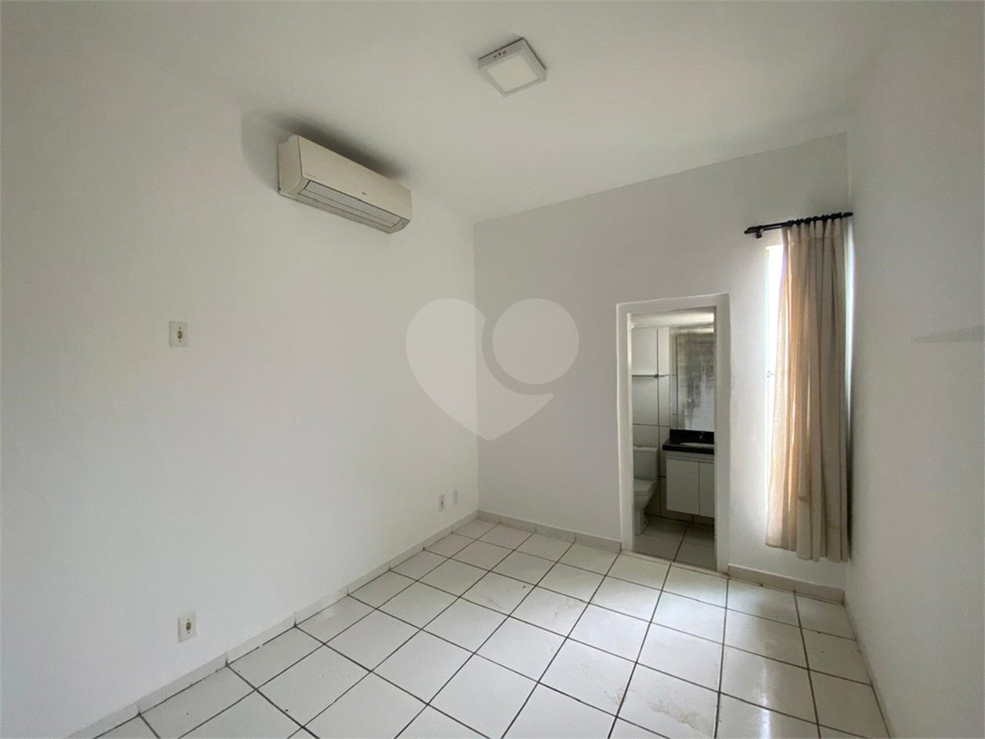 Apartamento à venda com 2 quartos, sendo 1 suíte,  em Parque Residencial das Nações Indígenas, Cuiabá, MT