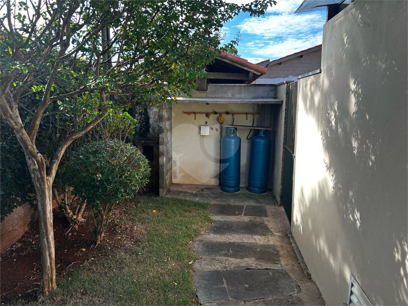 Casa à venda com 4 quartos, sendo 2 suítes, em Vila Aparecida, Itapetininga, SP