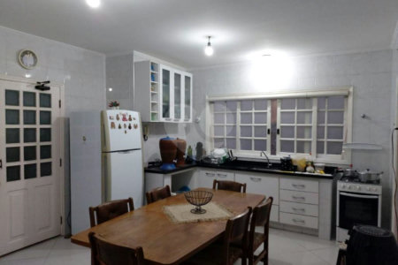 Casa à venda com 4 quartos em Caixa D´água, Vinhedo, SP