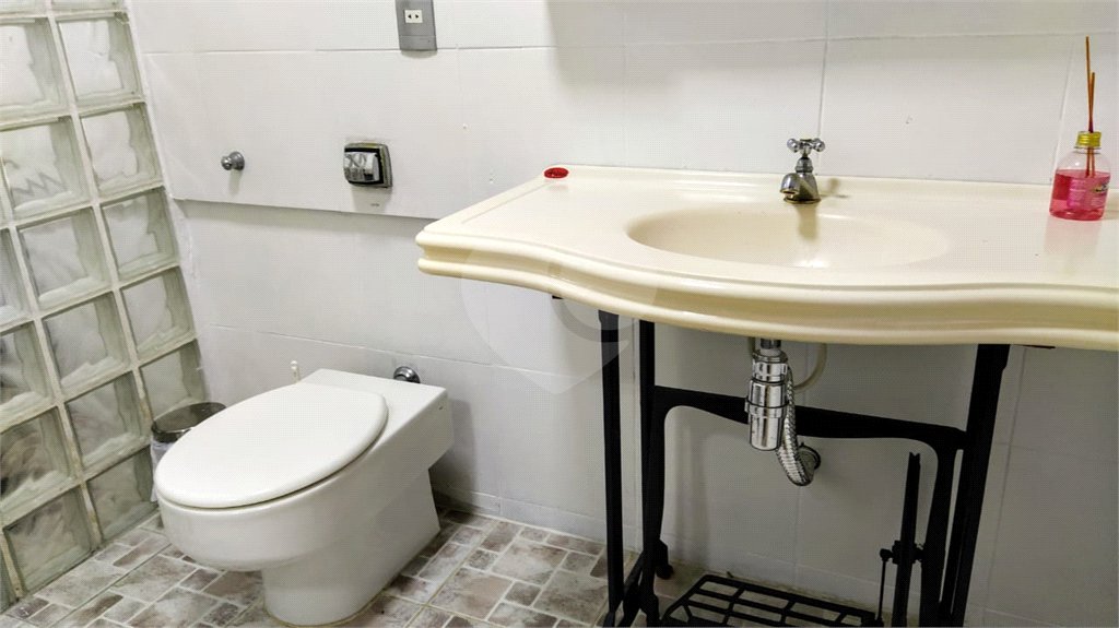 Sobrado à venda com 3 quartos, sendo 1 suíte, em Jardim Tabatinga, Guarulhos, SP