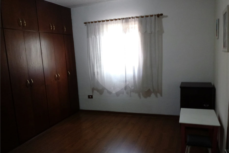 Sobrado à venda com 3 quartos no Brasilândia, São Paulo, SP
